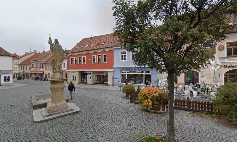 Dr. Landa — Písek
