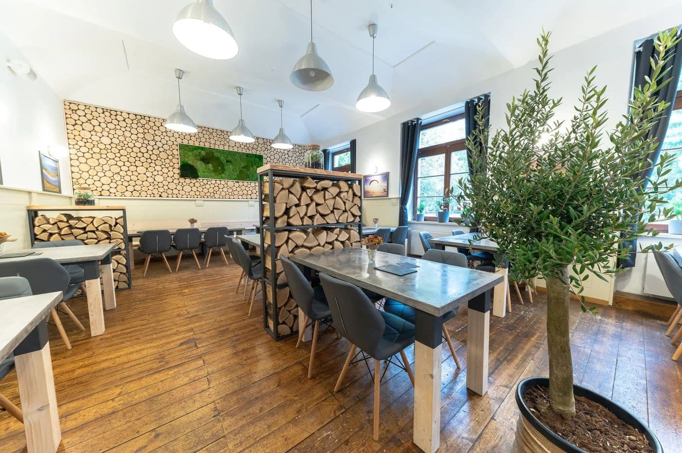Do Nebe – Bezlepková restaurace — Restaurace v Písku
