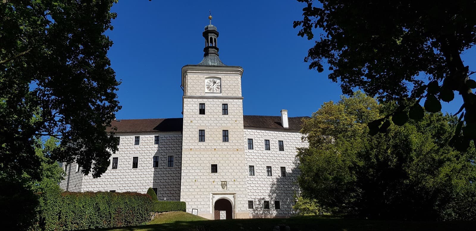 Zámek Březnice — svatební místo, Březnice