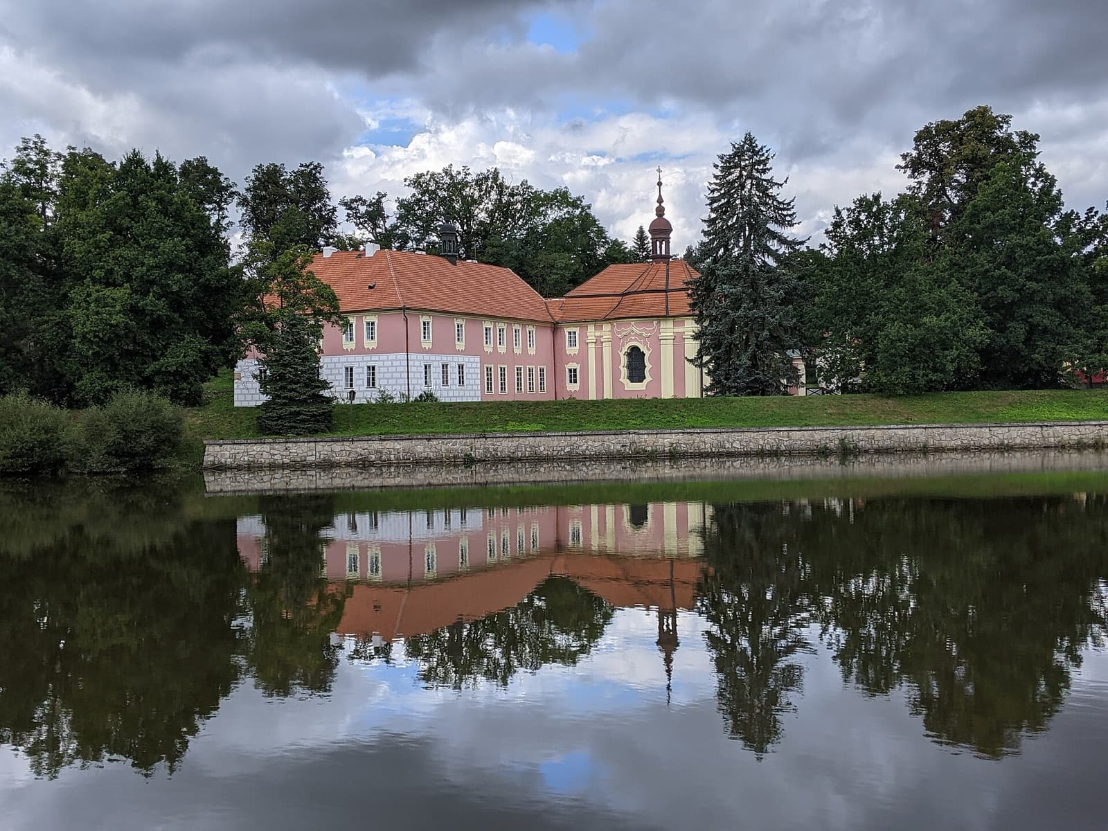 Zámek Mitrowicz — svatební místo, Koloděje nad Lužnicí