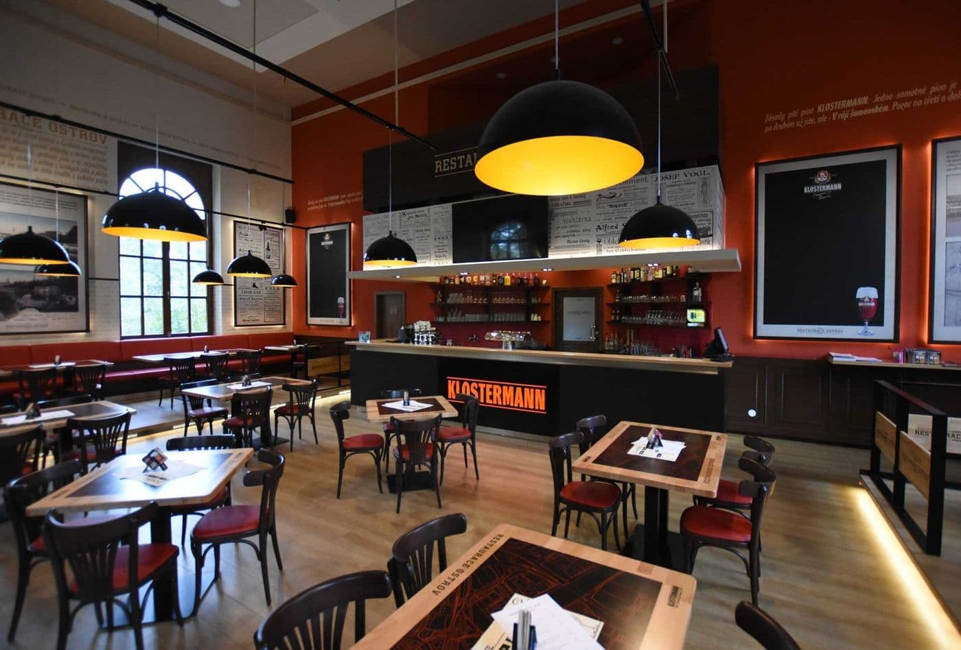 Penzion Restaurace Ostrov — interiér 1