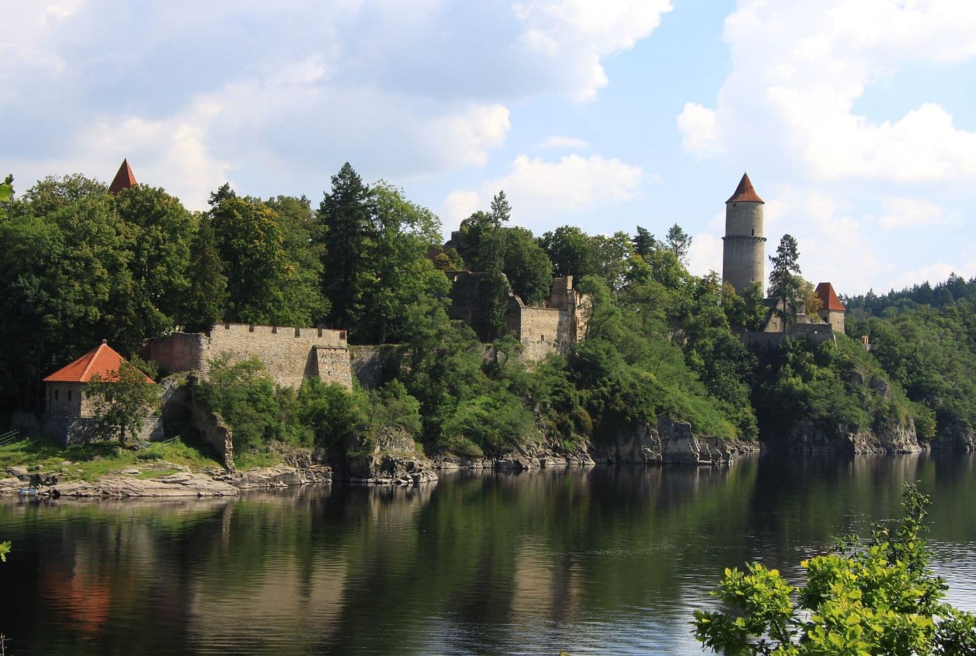 Hrad Zvíkov — pohled 2