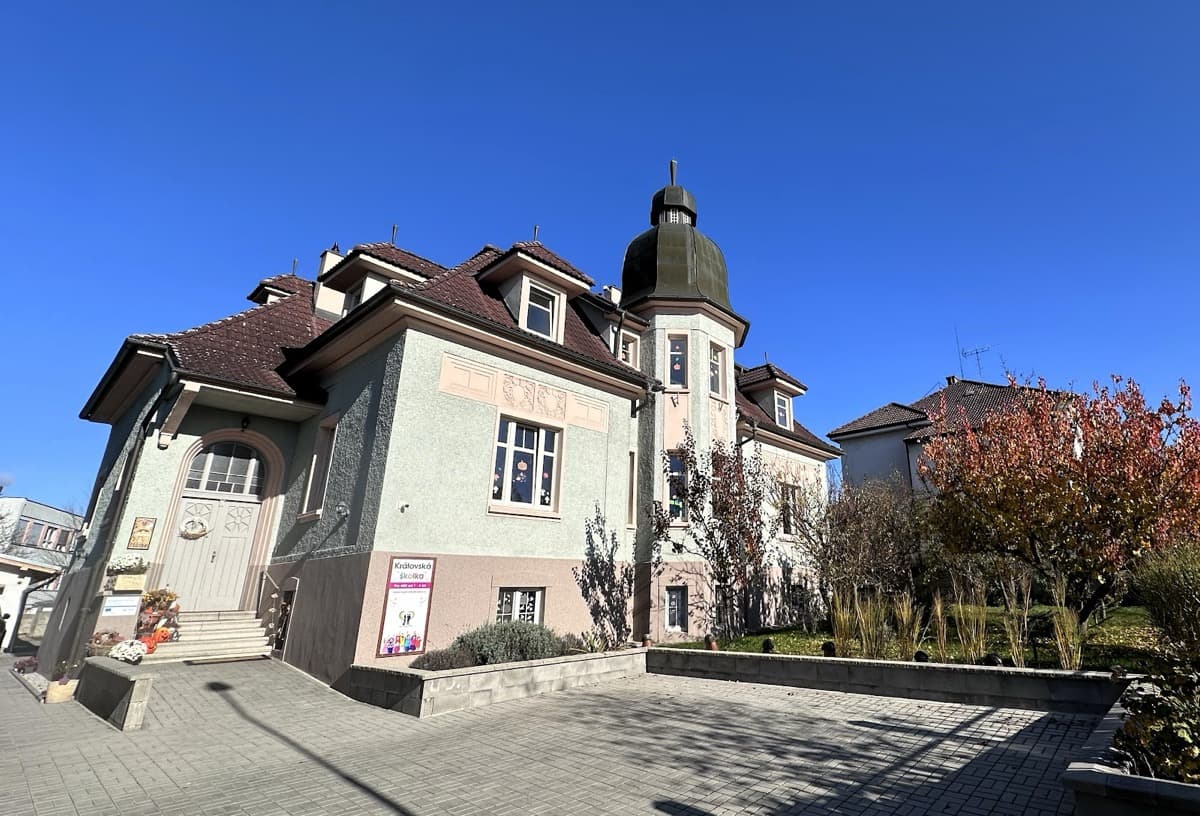 Dětské skupiny v Písku — vila Královské školky