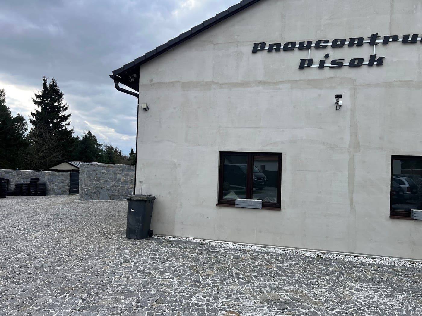 PNEUCENTRUM PÍSEK — Písek