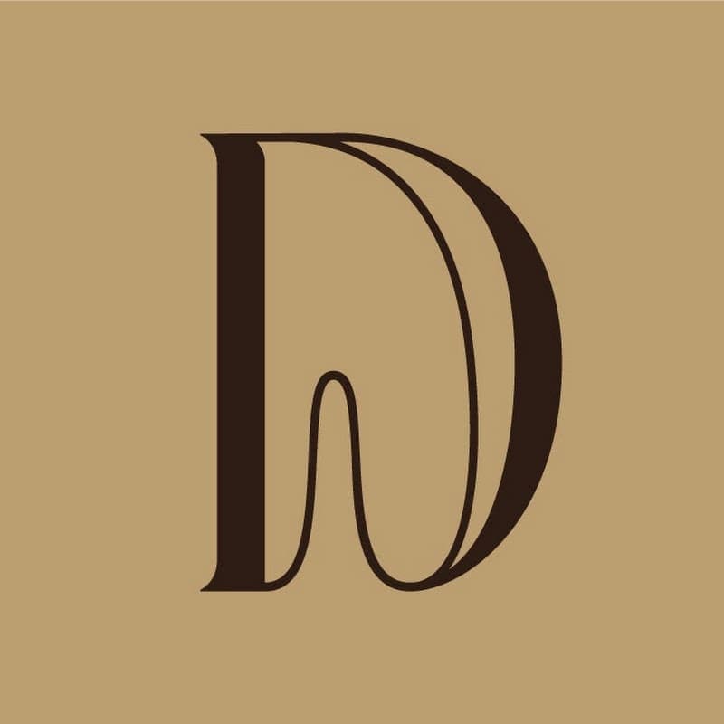 Dotek Salon — Písek