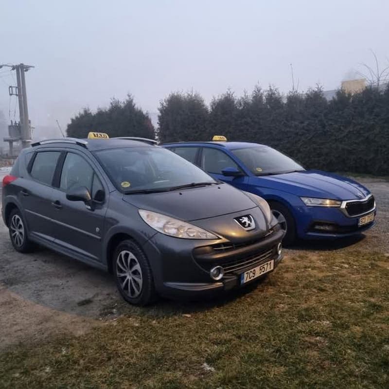 Black Taxi Písek — Písek