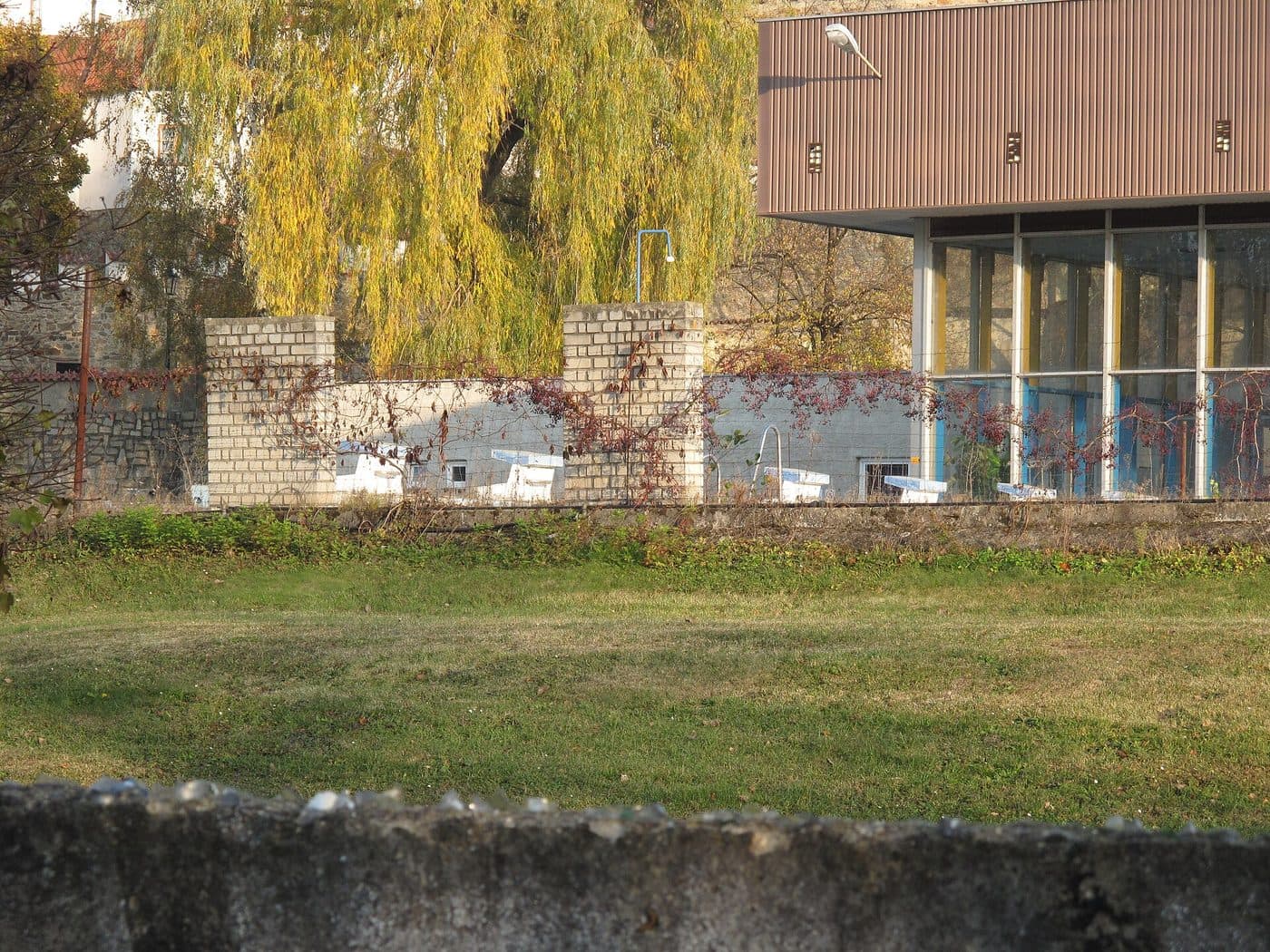 Plavecký stadion Písek — pohled 2